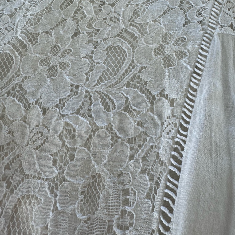 SISLEY Elegant White Lace Maxi Dress - Picture 5 of 10